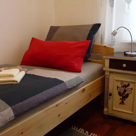 Zum Werderaner Guest house *